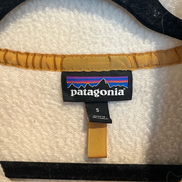 Patagonia Cream Fleece Pullover - Picture 3 of 3
